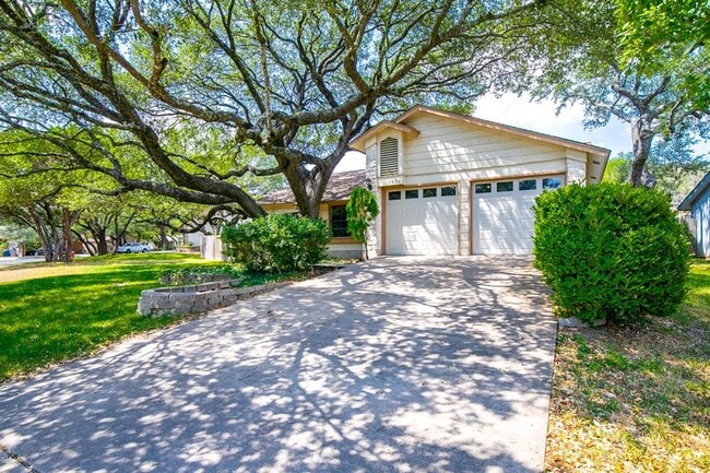 Building Photo - 11920 Meadowfire Dr
