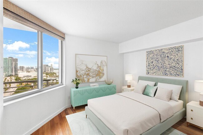 Building Photo - 325 S Biscayne Blvd
