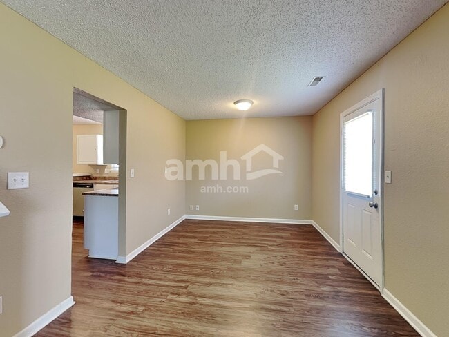 Building Photo - 6031 Draycott Dr