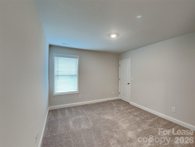 Building Photo - 148 Kingshall Rd