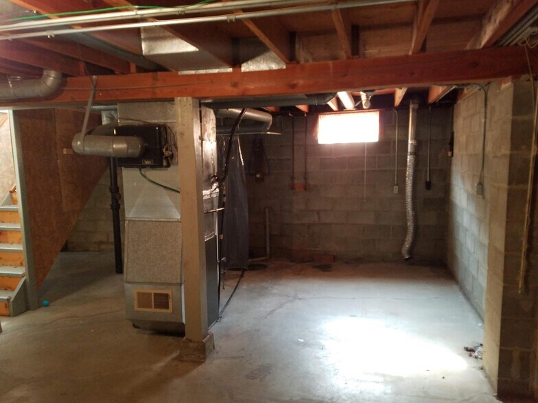 basement - 4800 Lower Beaver Rd