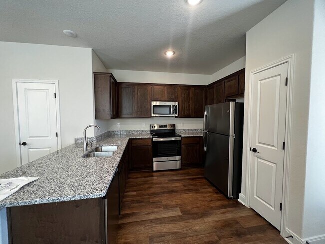 Building Photo - 13706 Enzo Gate