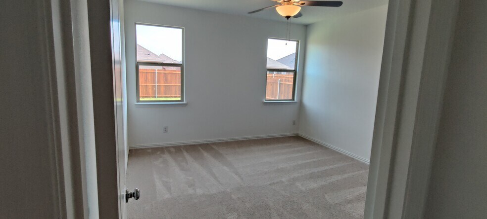 Building Photo - 4812 Sagerun Dr