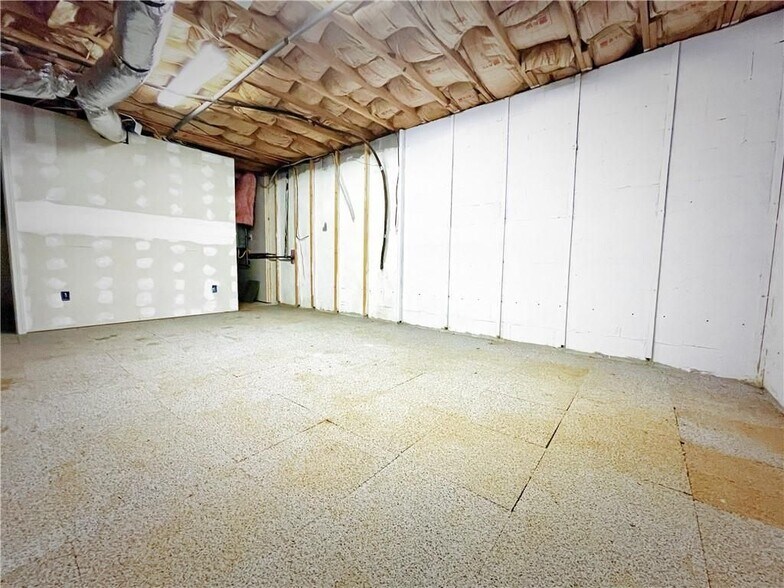 Building Photo - 1330 Ridgecrest Ln SE