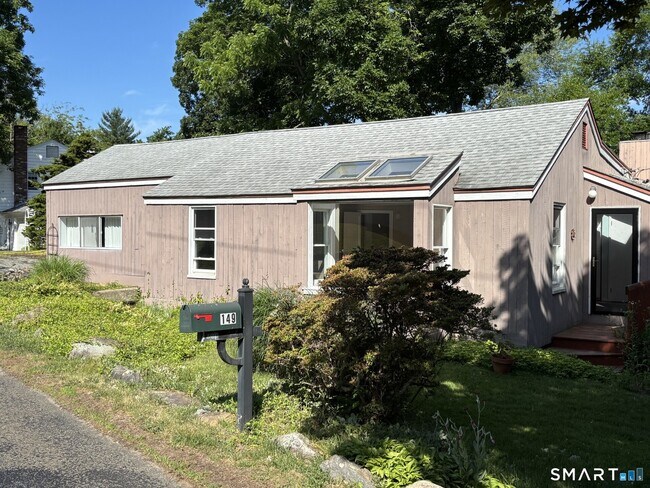 Building Photo - 149 Old Sachems Head Rd