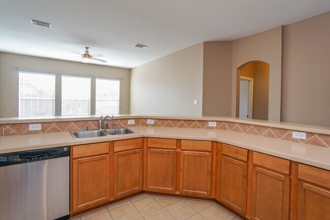 Building Photo - 7102 Thistlewood Park Ct