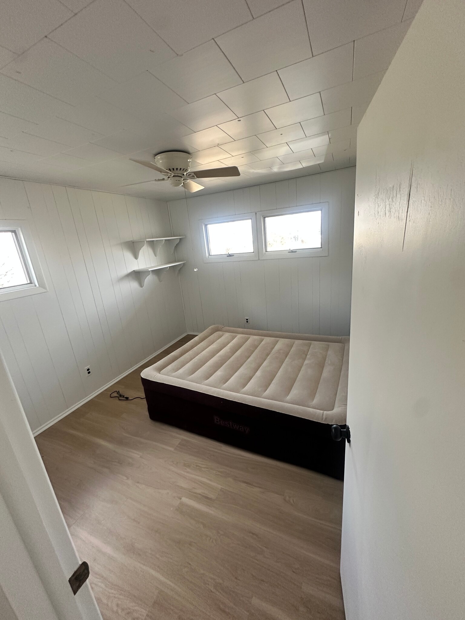 Bedroom 3 - 182 Jenkins Ave