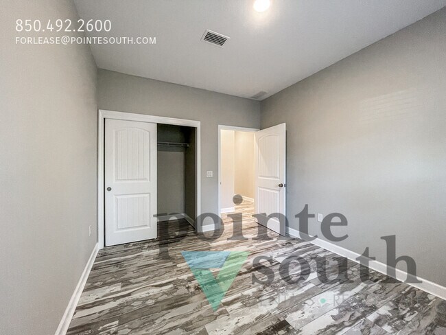 Building Photo - 5180 Burlington Ave