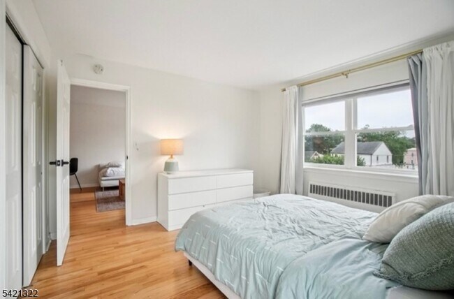 Building Photo - 59 Brighton Ave