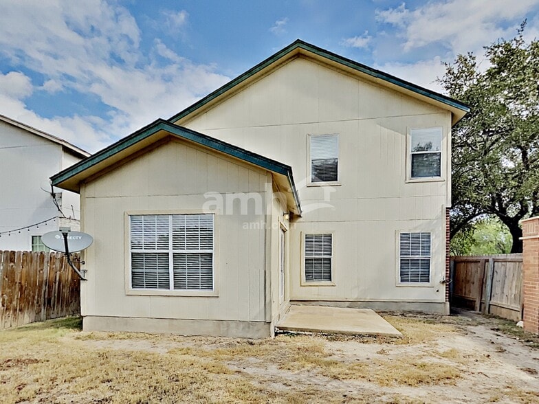 Building Photo - 12202 Gwendolen Dr