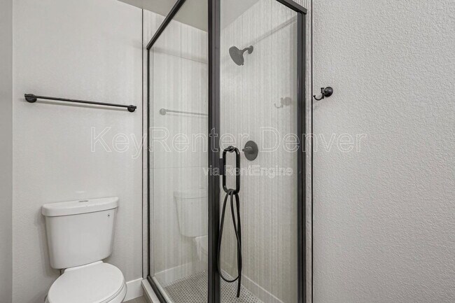 Building Photo - 2208 S Albion St