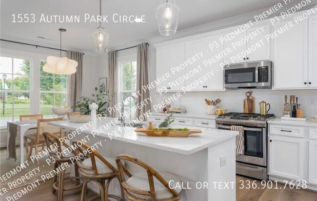 Building Photo - 1553 Autumn Park Cir