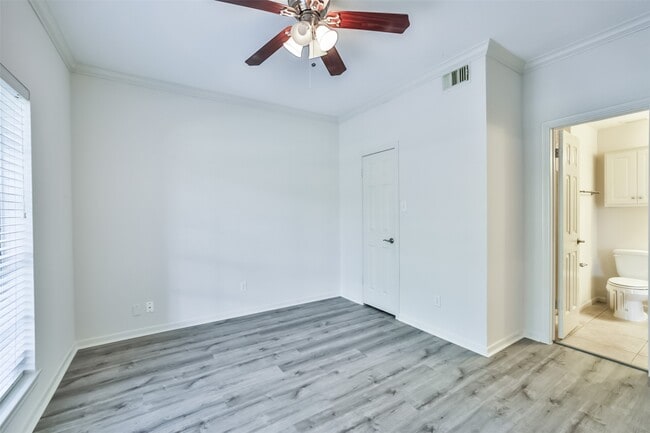 Building Photo - 13006 Peach Meadow Dr