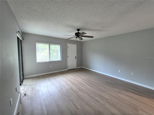 Building Photo - 222 Caryl Way