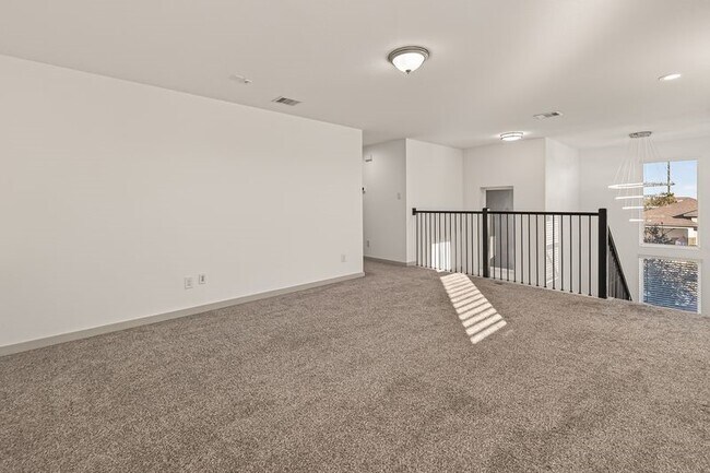 Building Photo - 7538 Keystone Blossom Trl