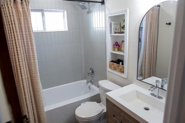 Building Photo - 3770 Cornish Ave