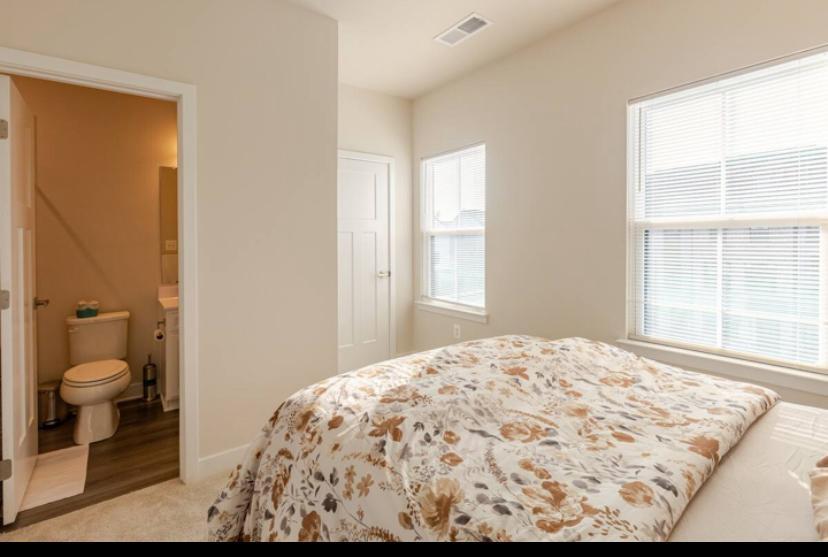 Building Photo - 7824 Yona Ct