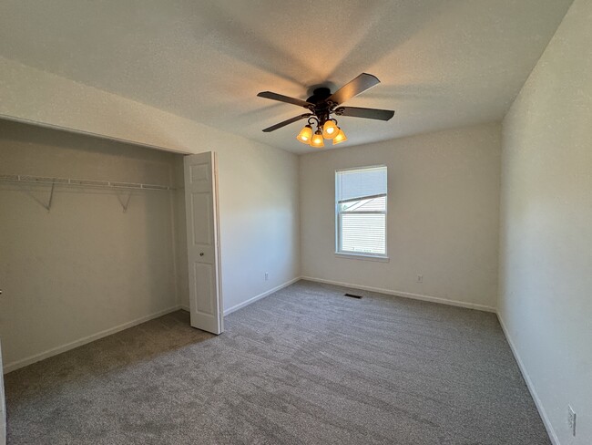 Building Photo - 405 Preserve Dr