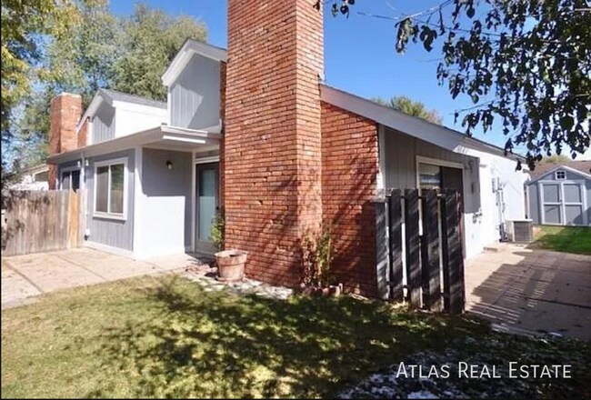 Primary Photo - 320 N 25th Ave