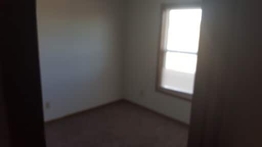 Building Photo - 3 Bed 2.5 Bath 2 Car Garage Split Duplex- ...
