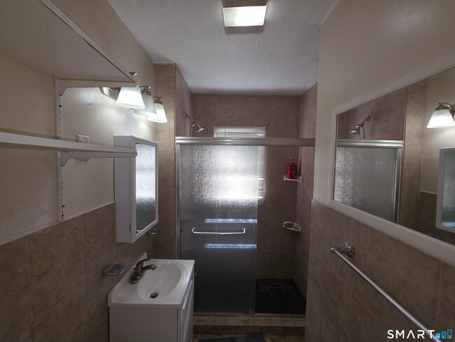 Building Photo - 218 Grandview Terrace