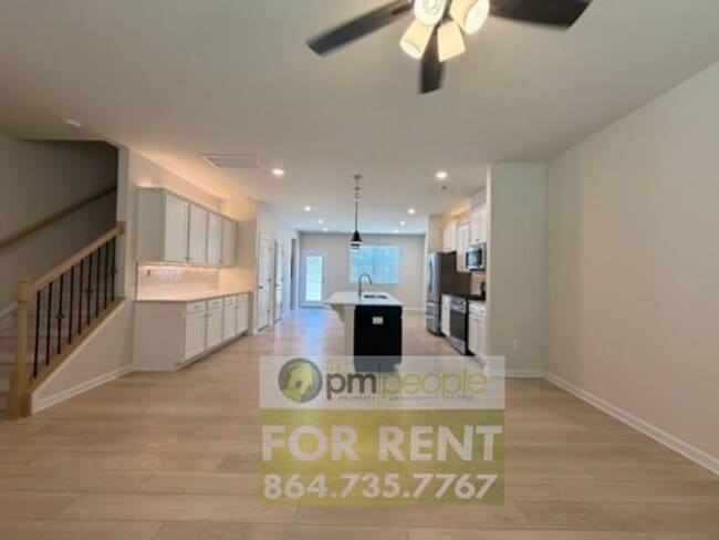 Building Photo - 7 Trakas Ct