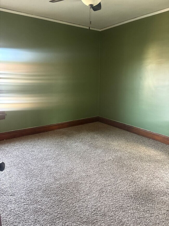 Building Photo - Waterbury1647