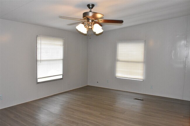 Building Photo - 22530 Yancy Rd