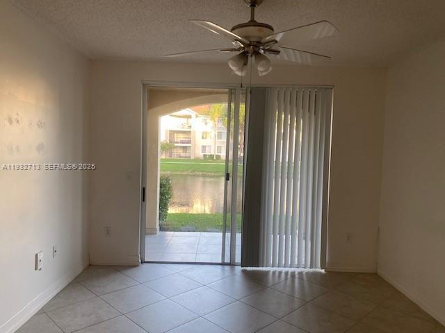 Building Photo - 8060 N Nob Hill Rd