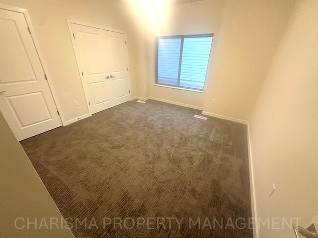 Building Photo - 9300 W 32nd St