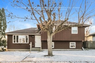 Building Photo - 3818 Jonathan Simpson Dr