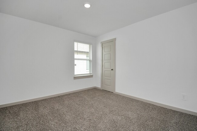 Building Photo - 7731 Suffolk Vly Ln