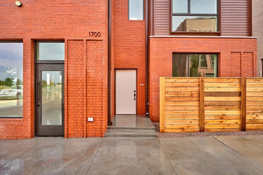 Building Photo - Spoke Street
