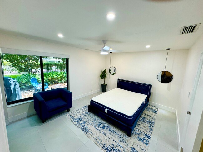 Building Photo - 3936 Arelia Dr
