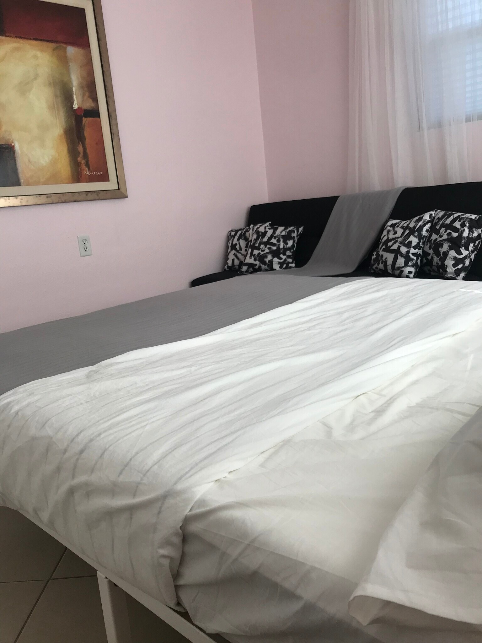 Queen private bedroom with sleeping sofa. - 2440 Manasota Beach Rd
