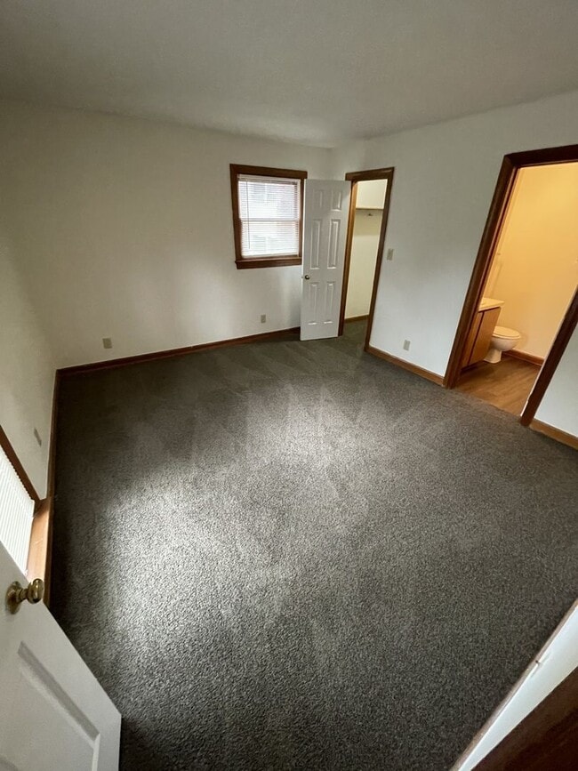 Building Photo - 3525 Ivy Commons Dr