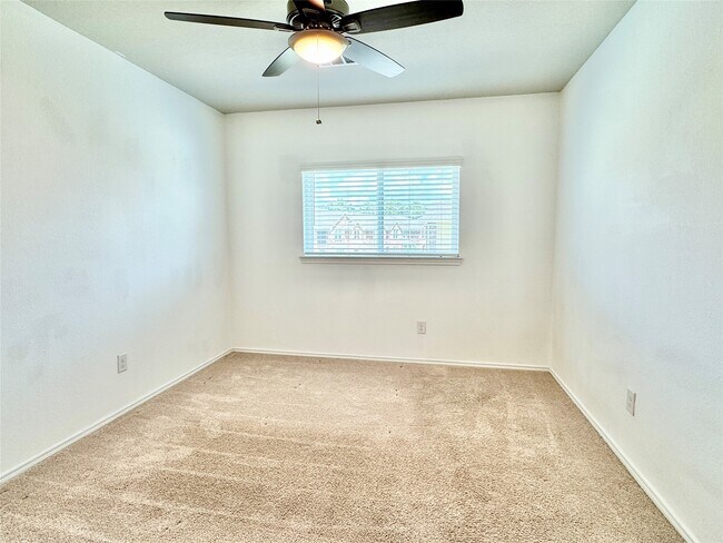 Building Photo - 12715 Beatrice Terrace Dr