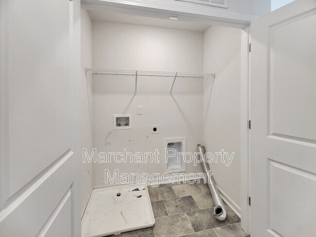 Building Photo - 1322 Wunder Way