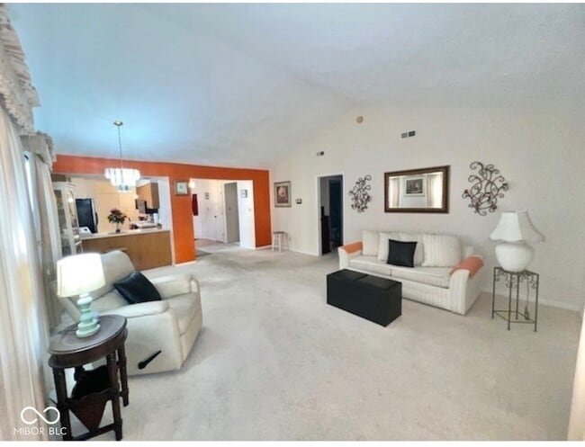 Building Photo - 1647 Justin Ave