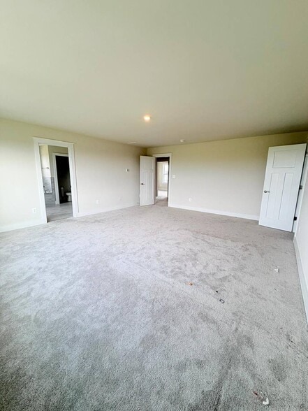 Building Photo - 9080 Piney Mountain Rd