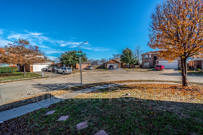 Building Photo - 2501 Tar Heel Dr