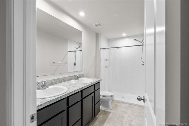 Building Photo - 359 Clementine Rd
