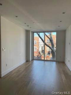 Building Photo - 19-14 21st Rd