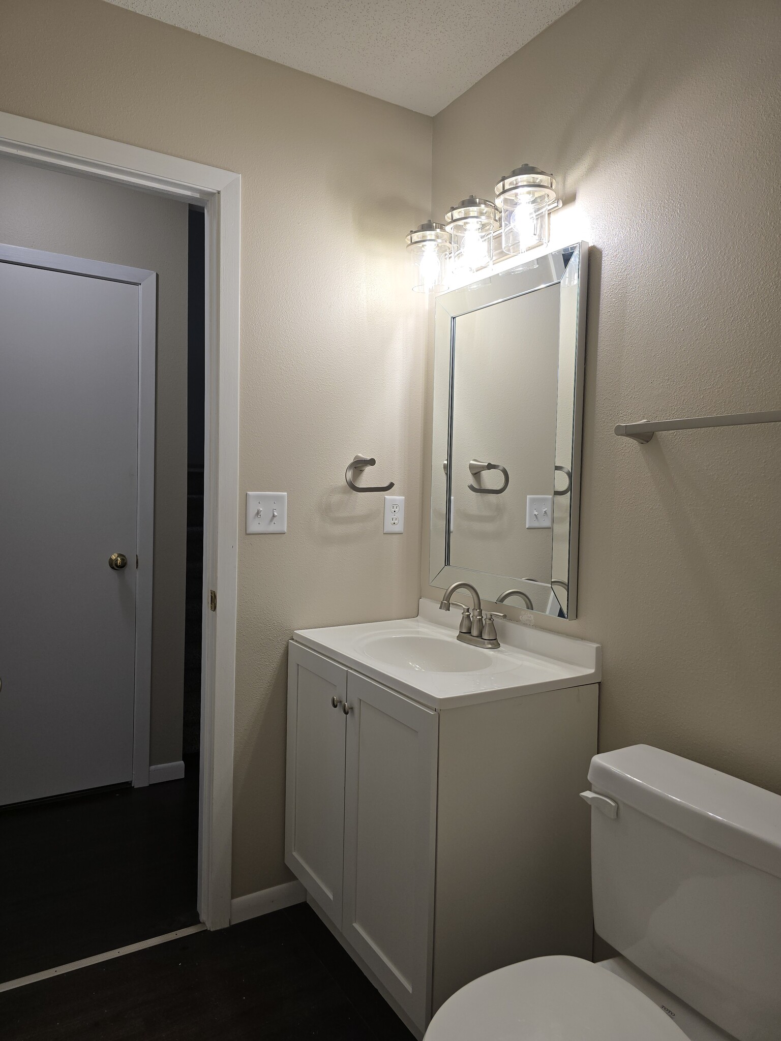 Basement Bathroom Vanity - 994 38 1/2 Ave W