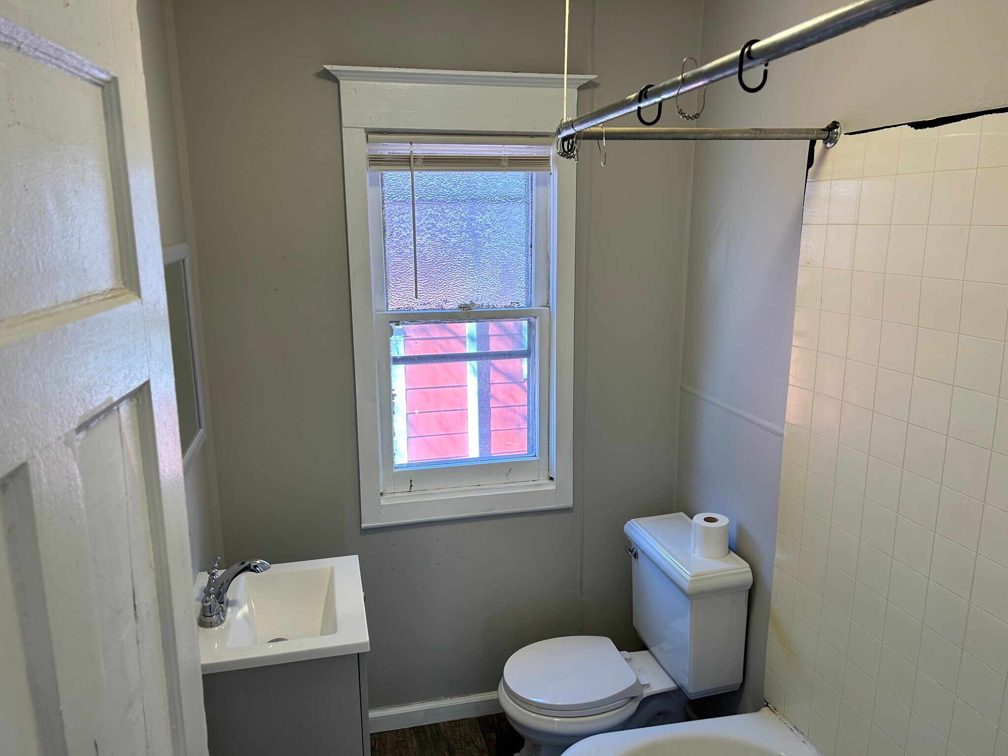 Building Photo - 16 Goebel Place