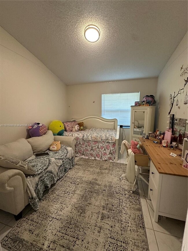 Building Photo - 9336 Ketay Cir