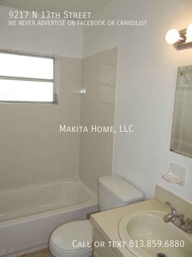 Building Photo - 9217 N 13th St