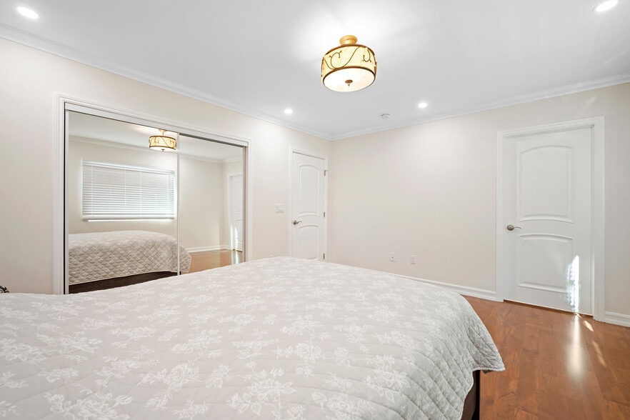 Building Photo - 1520 Orange Grove Ave