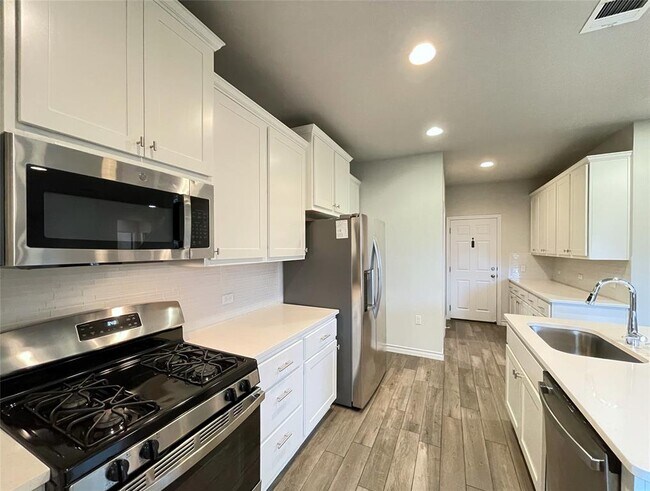 Building Photo - 1602 Jacey Way