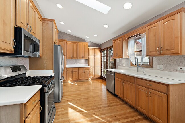 Building Photo - 17709 Peacock Ln